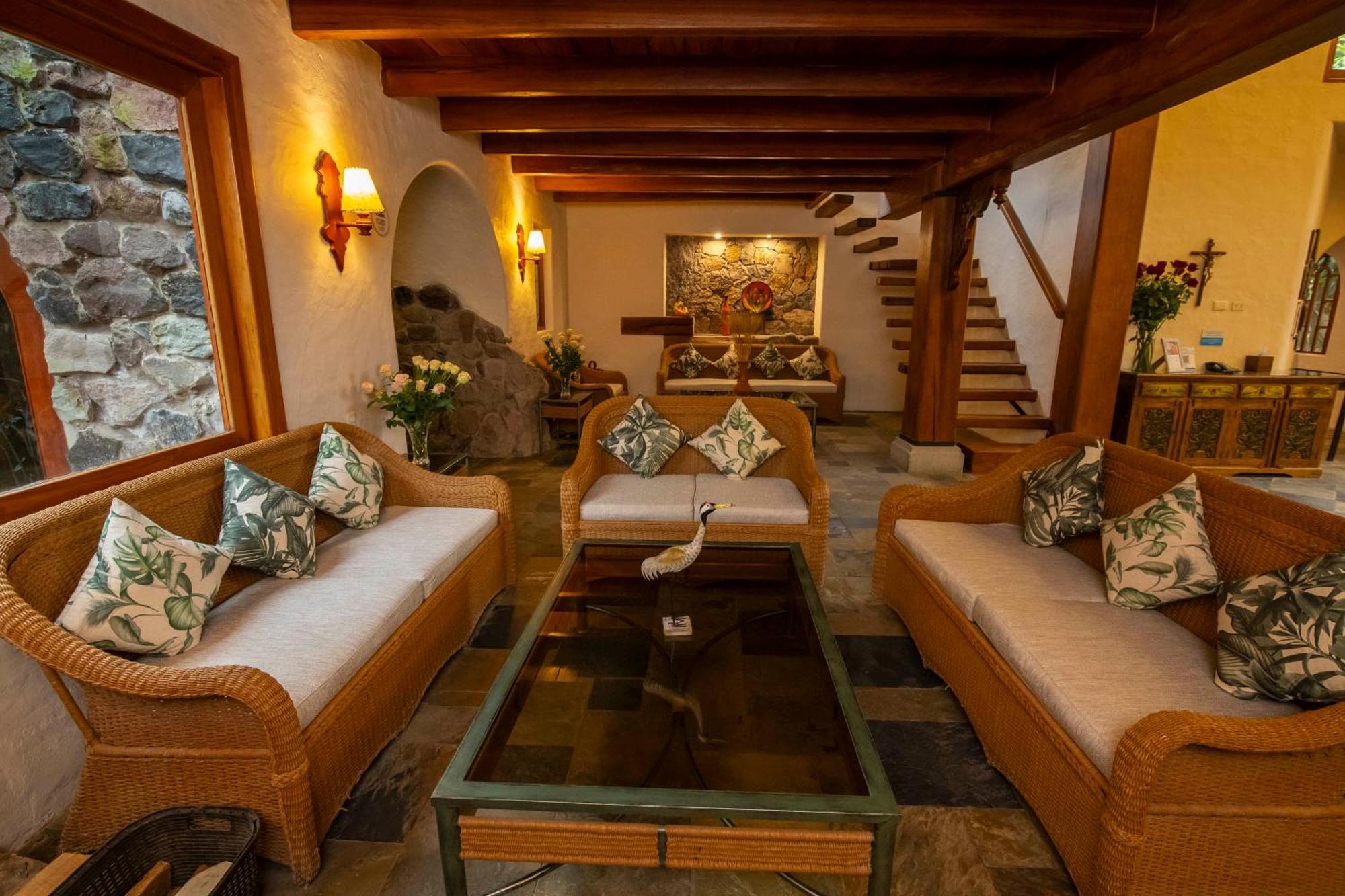 Termas De Папалакта Екстериор снимка Interior of the hotel