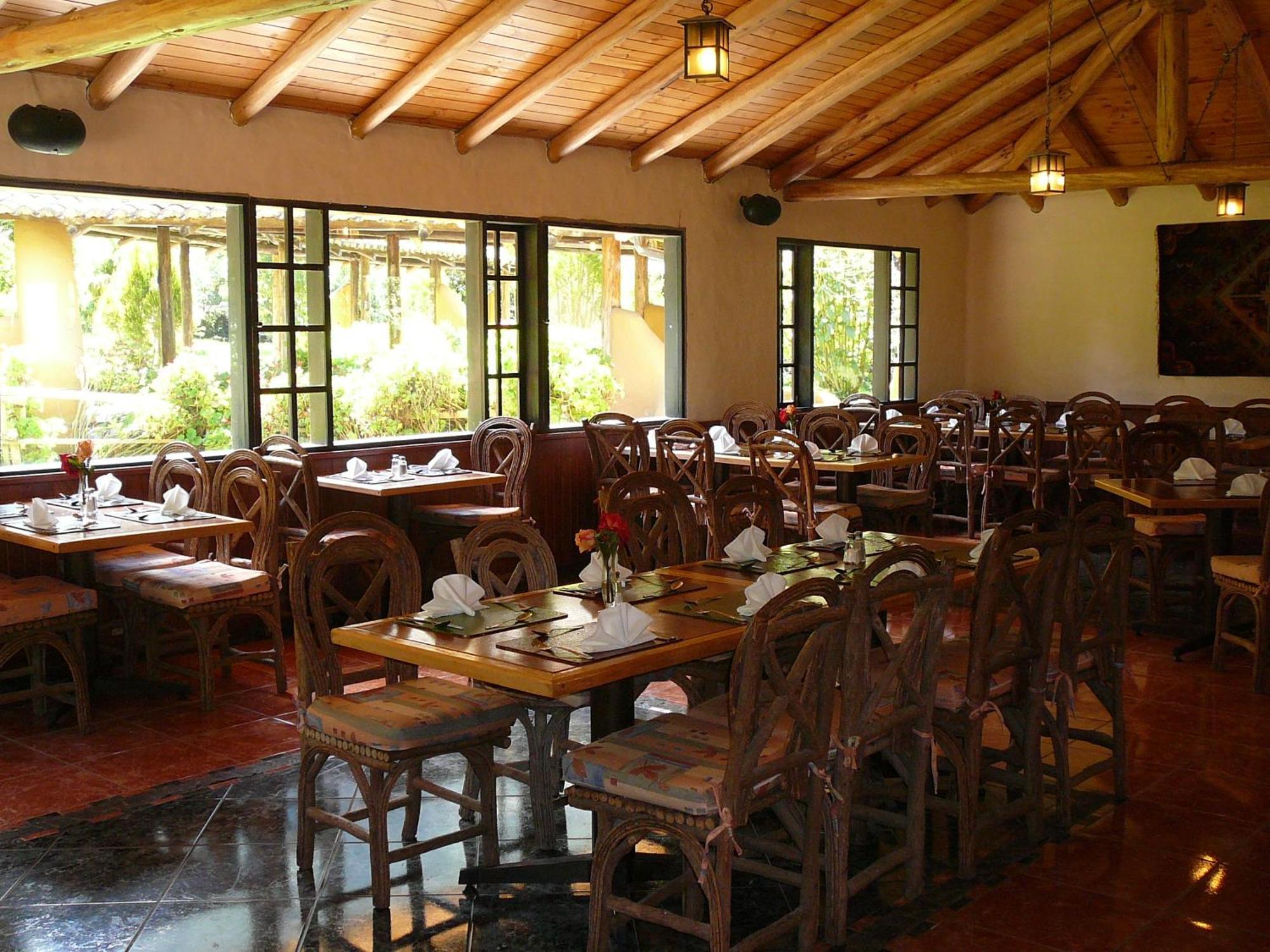 Termas De Папалакта Екстериор снимка Restaurant at the Hotel Finca San José