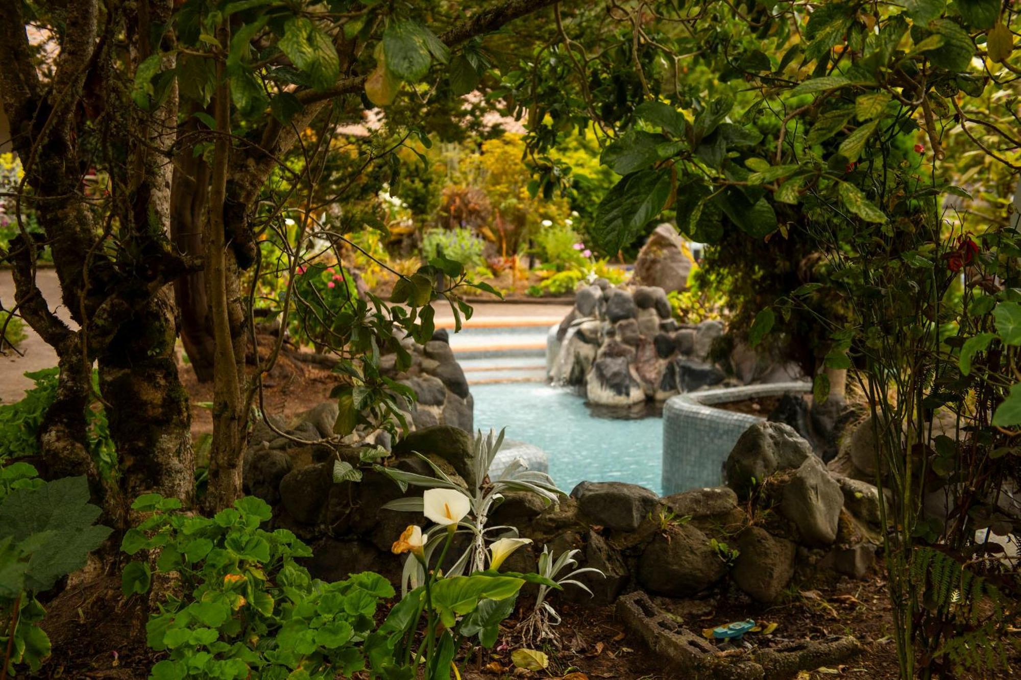 Termas De Папалакта Екстериор снимка Hot springs in Baños, Ecuador