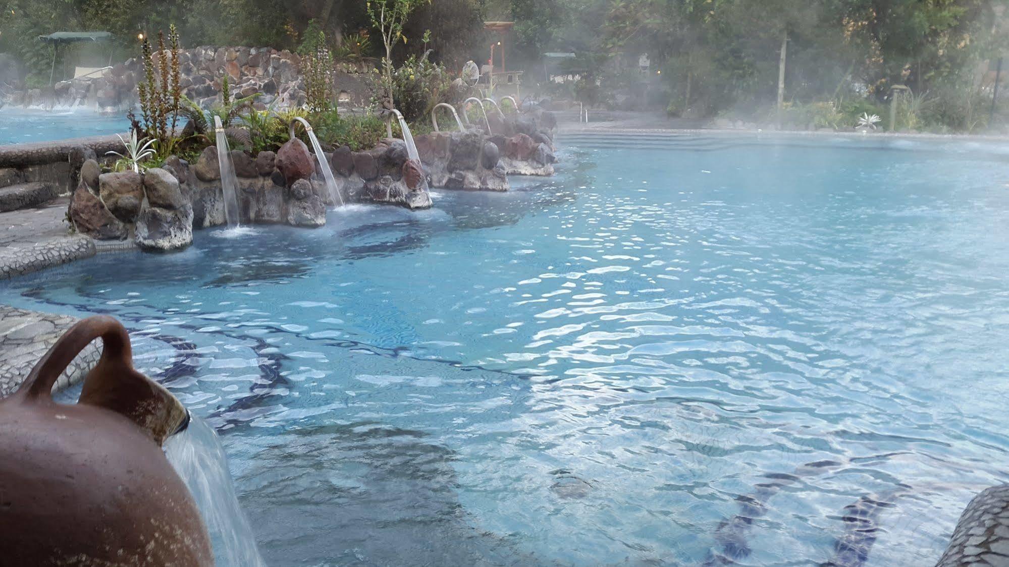 Termas De Папалакта Екстериор снимка Hot springs in Beppu