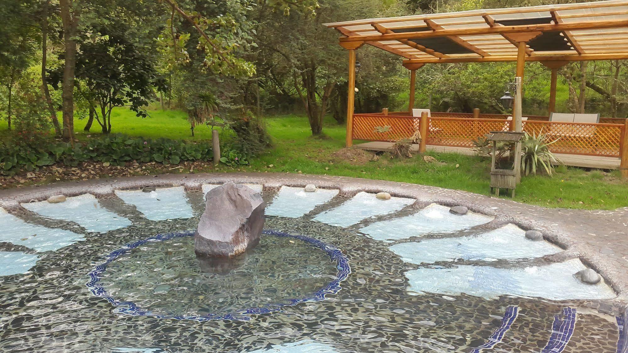 Termas De Папалакта Екстериор снимка The outdoor thermal pool